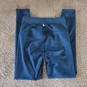 🌟EUC YOGALICIOUS Blue Leggings Size Small